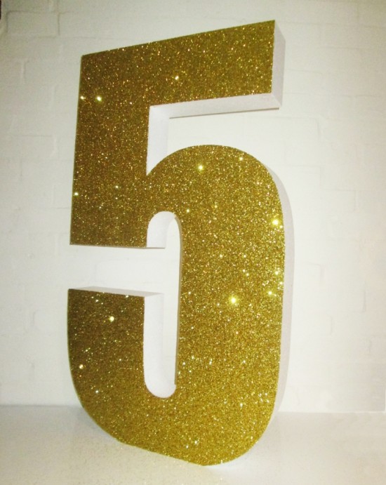 gold-letters-1000mm-high-100mm-thick